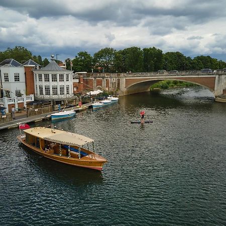 Отель The Mitre, Hampton Court Кингстон на Темзе Экстерьер фото The River Wey at Farnham