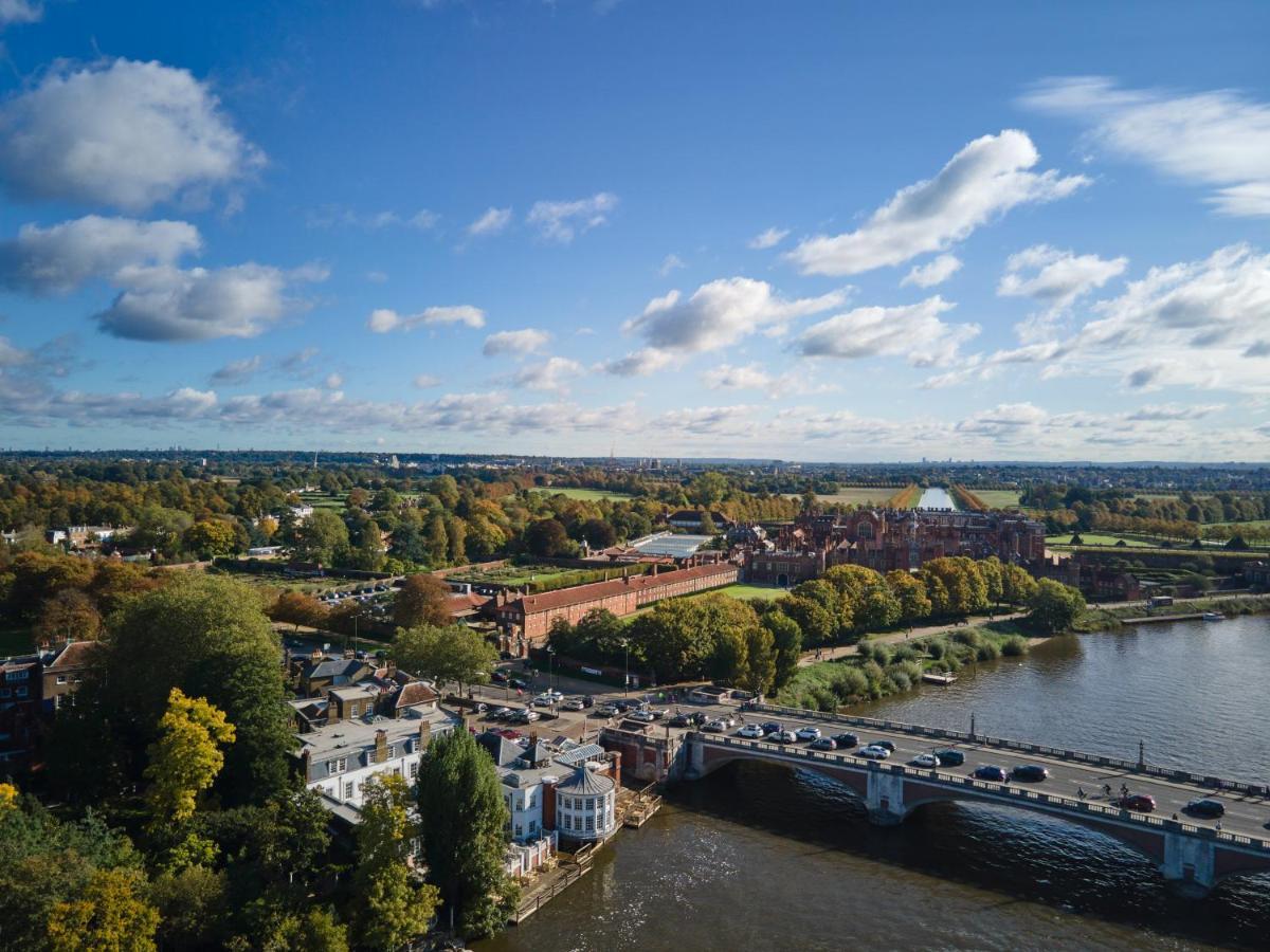 Отель The Mitre, Hampton Court Кингстон на Темзе Экстерьер фото The River Thames at Hampton
